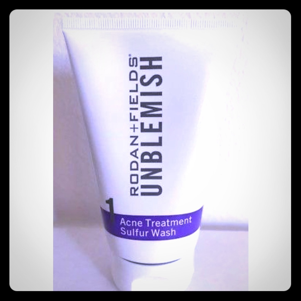 Rodan and Fields Unblemish Face Wash
